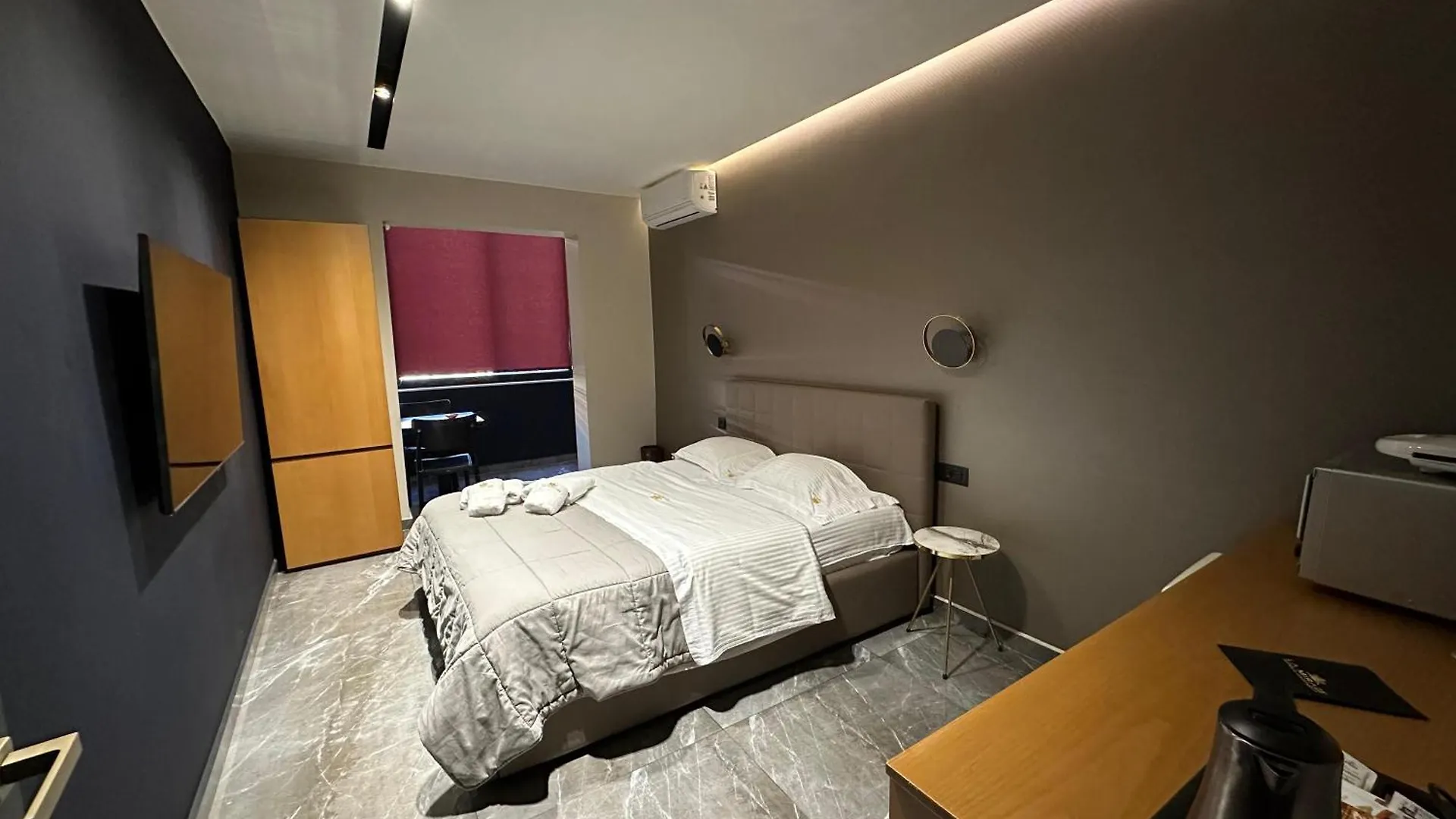 La Mirage Suites & Apartments Tirana