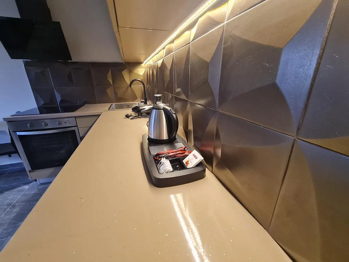 La Mirage Suites & Apartments Tirana