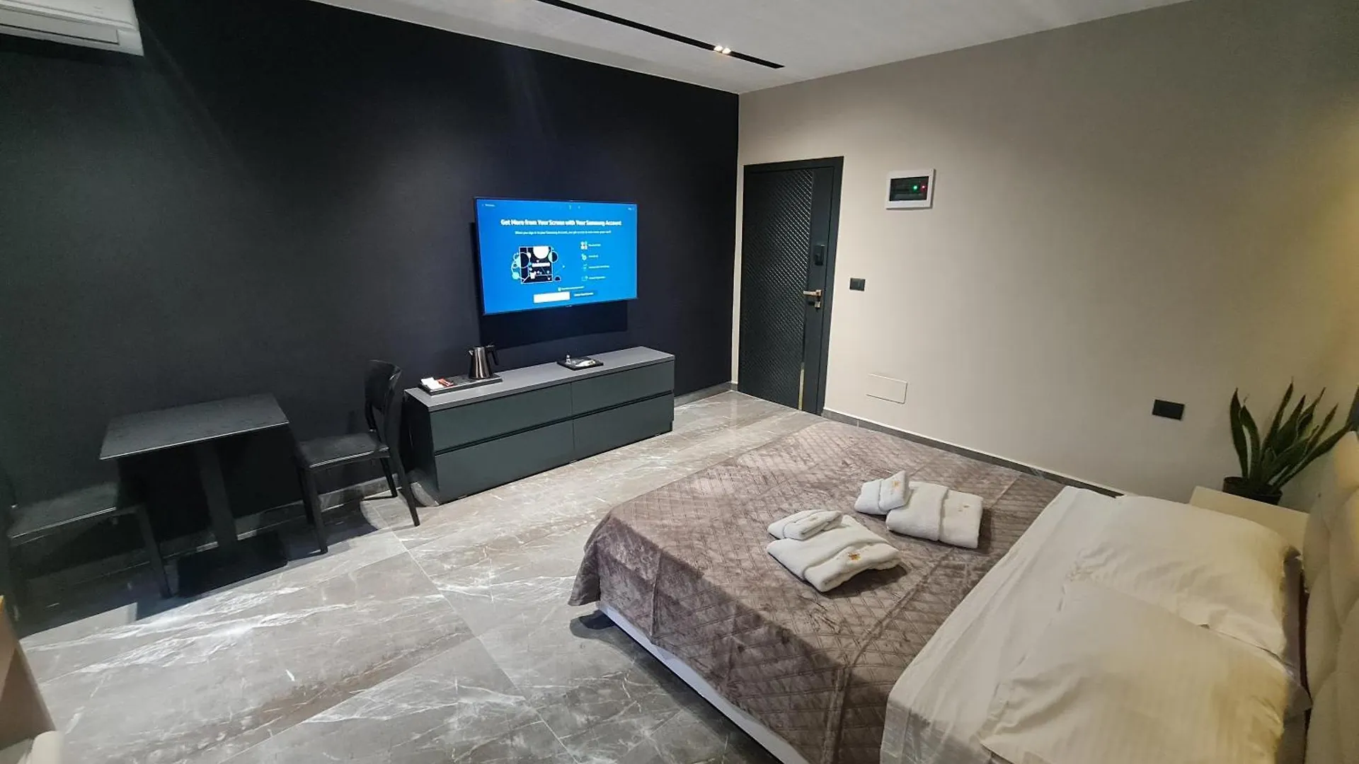 La Mirage Suites & Apartments Tirana
