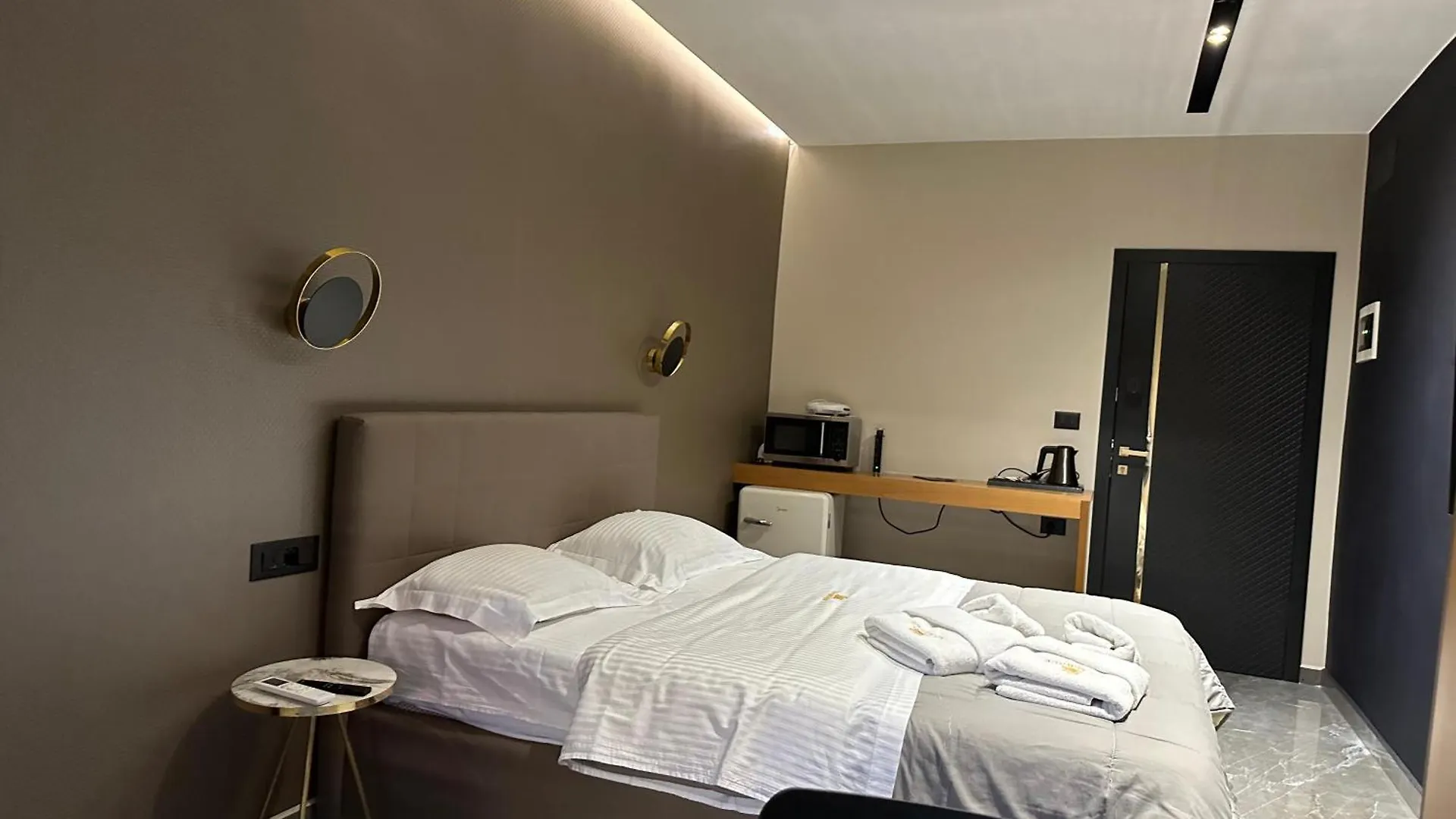La Mirage Suites & Apartments Tirana
